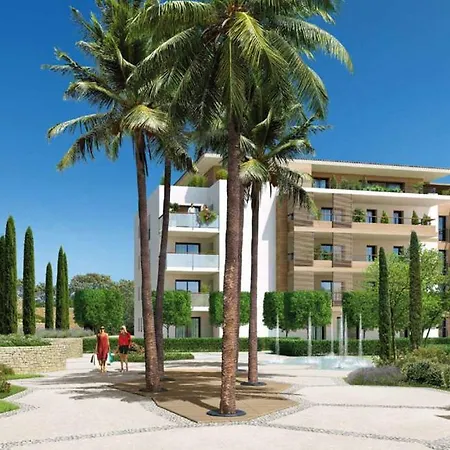 아파트 Top 2 Pces Terrasse Piscine Au Coeur De St-tropez *